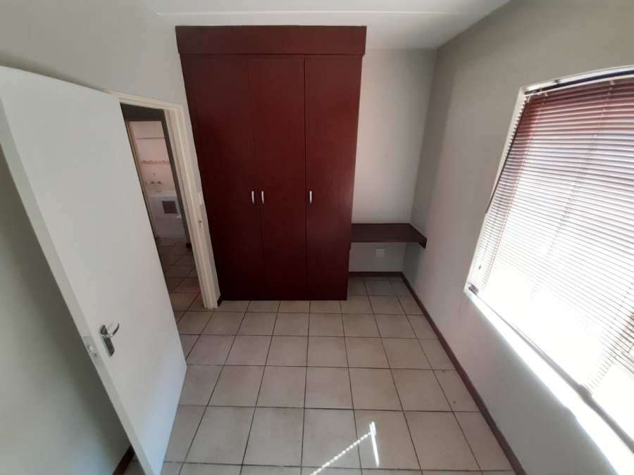 2 Bedroom Property for Sale in Bult South North West